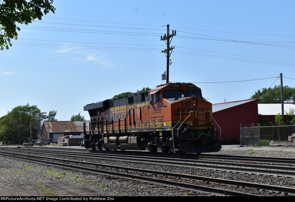 BNSF 7995